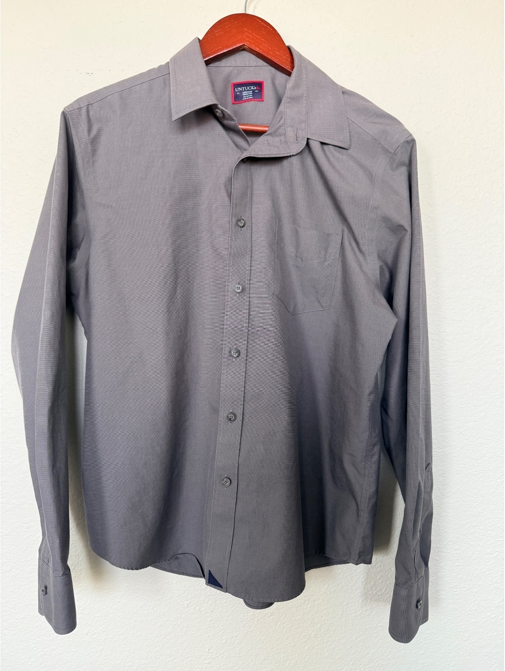 UNTUCKit Gray Wrinkle Free Button Up Shirt Men’s Medium 100% Cotton